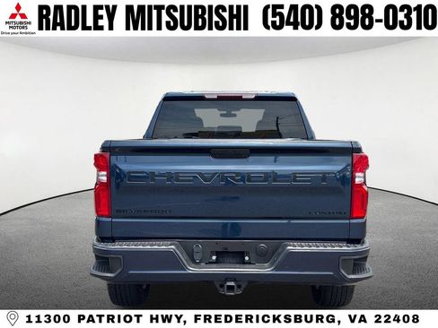 Used 2022 Chevrolet Silverado 1500 Custom w/ LPO, Dark Essentials Package AWD/4WD image 17