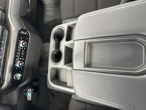 Used 2022 GMC Sierra 1500 Elevation image 18