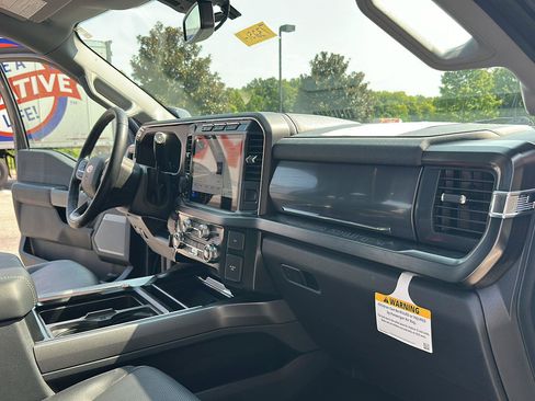 Certified 2023 Ford F350 Lariat w/ Lariat Ultimate Package AWD/4WD image 30