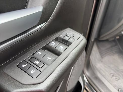 Used 2025 RAM 1500 Big Horn AWD/4WD image 11