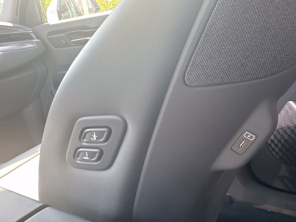 Used 2024 Kia EV9 Light Long Range RWD image 24