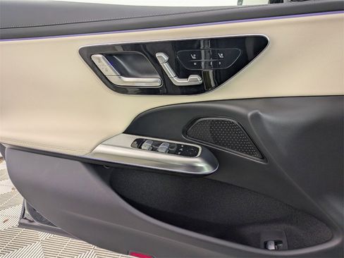 New 2026 Mercedes-Benz E 350 4MATIC Sedan image 18
