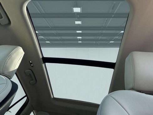 Certified 2026 Lincoln Aviator AWD image 27