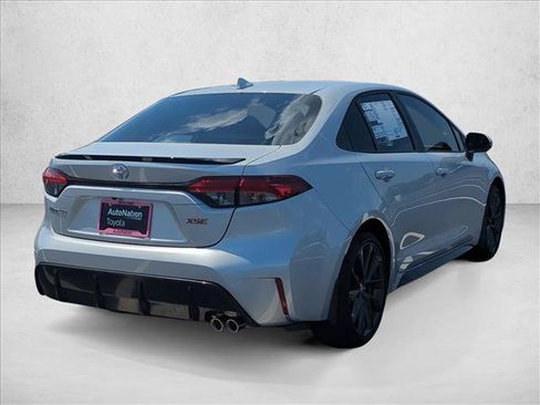 Used 2025 Toyota Corolla XSE FWD image 5