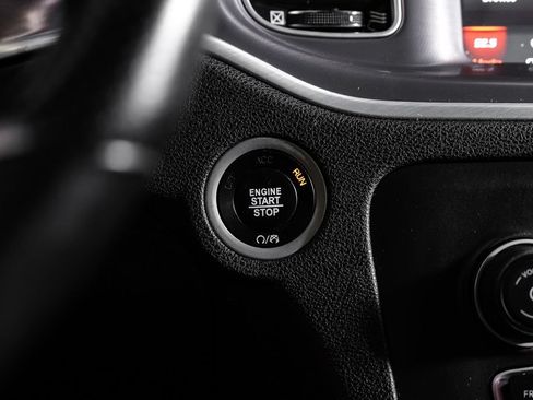 Used 2022 Dodge Charger R/T w/ Performance Handling Group RWD image 17