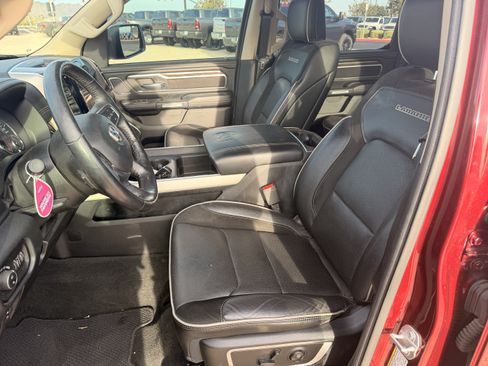 Used 2020 RAM 1500 Laramie RWD image 12
