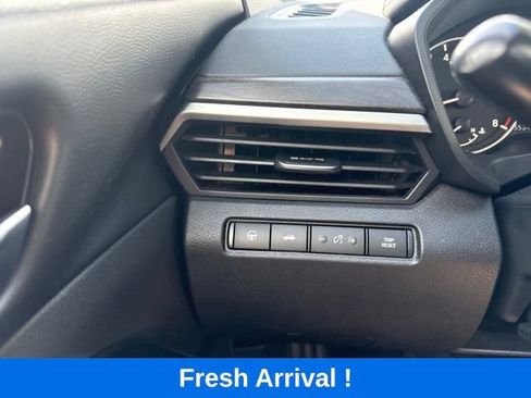 Used 2023 Nissan Altima 2.5 SL FWD image 9