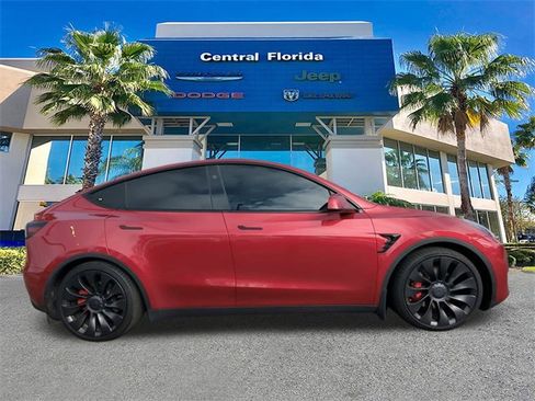 Used 2024 Tesla Model Y Performance image 4