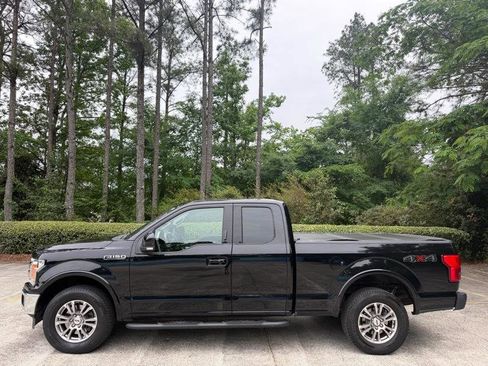 Used 2018 Ford F150 Lariat w/ Equipment Group 501A Mid AWD/4WD image 4