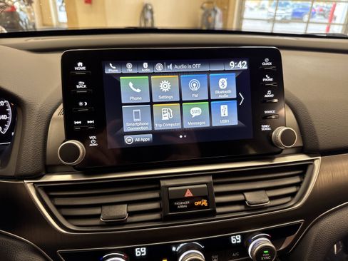 Used 2021 Honda Accord LX image 7