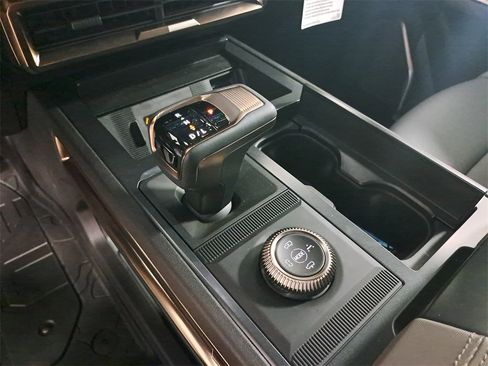 New 2025 GMC Hummer EV 2X w/ Extreme Off-Road Package image 30