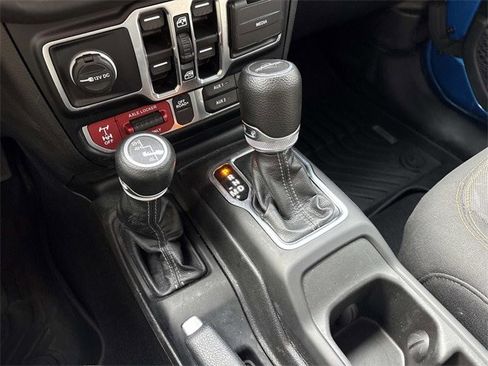 Used 2024 Jeep Gladiator Mojave image 34