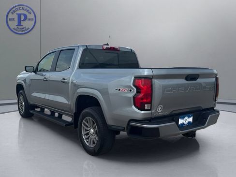 Used 2023 Chevrolet Colorado LT w/ LT Convenience Package II AWD/4WD image 5