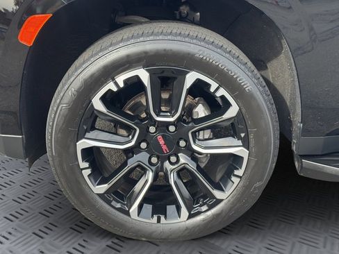 Used 2023 GMC Yukon SLT image 27