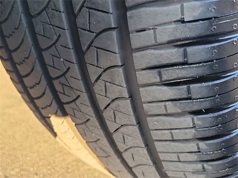 Used 2025 Ford Explorer ST w/ Sun And Sound Package image 27