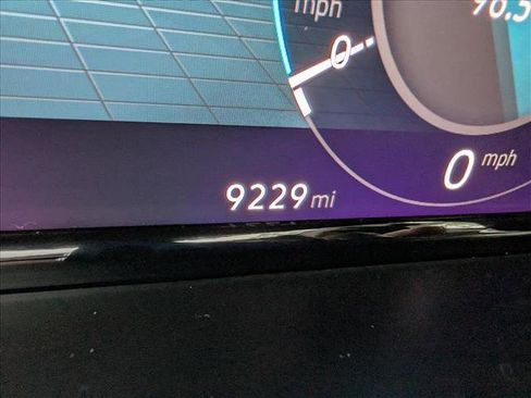 Used 2025 Volkswagen Atlas SEL Premium R-Line AWD/4WD image 40