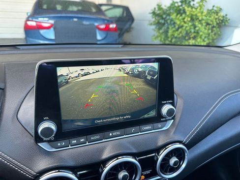 Used 2025 Nissan Sentra SV image 17