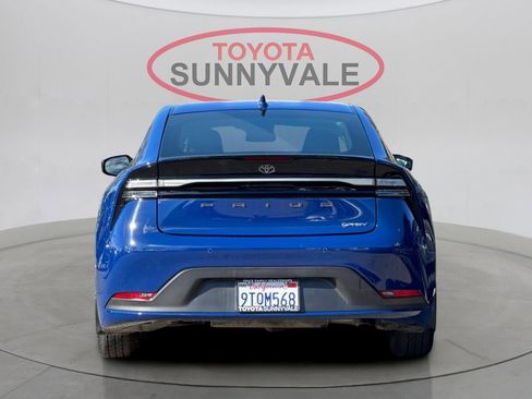 Used 2025 Toyota Prius Plug-In Hybrid image 8