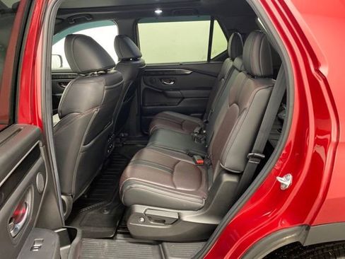 Used 2025 Honda Pilot Black Edition image 28