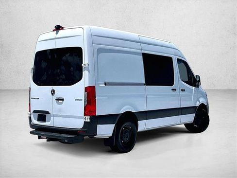 Used 2020 Mercedes-Benz Sprinter 2500 image 2