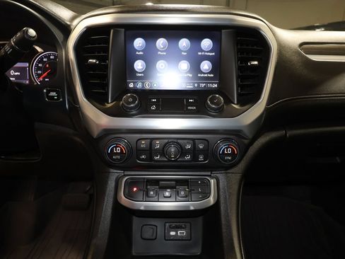 Used 2023 GMC Acadia SLT w/ Preferred Package FWD image 16
