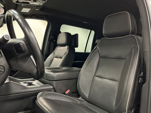 Used 2022 GMC Yukon XL SLT w/ SLT Premium Package AWD/4WD image 9