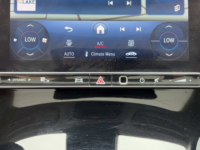 Used 2023 Mercedes-Benz GLC 300 4MATIC image 32