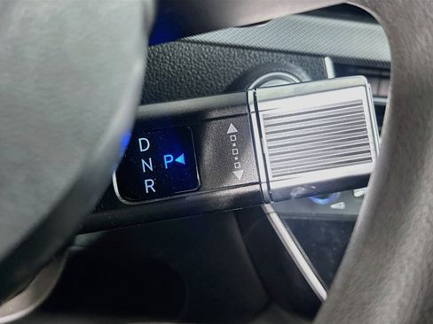 Used 2025 Hyundai Sonata SEL FWD image 25