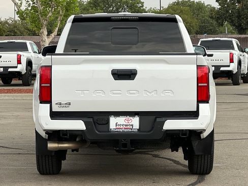 Used 2024 Toyota Tacoma SR5 AWD/4WD image 6