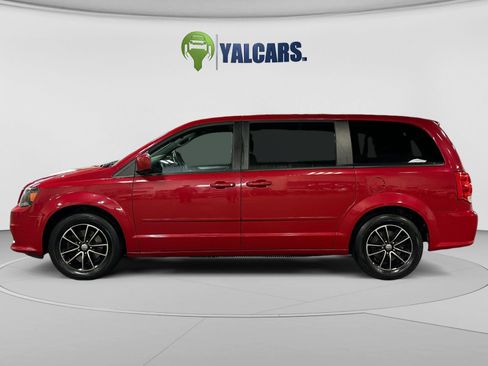 Used 2015 Dodge Grand Caravan R/T w/ Driver Convenience Group FWD image 2