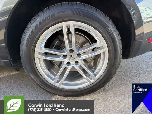 Used 2021 Porsche Macan AWD/4WD image 19