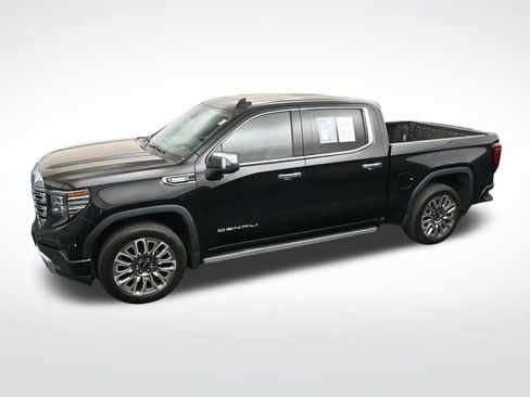 Used 2023 GMC Sierra 1500 Denali w/ Denali Reserve Package AWD/4WD image 32