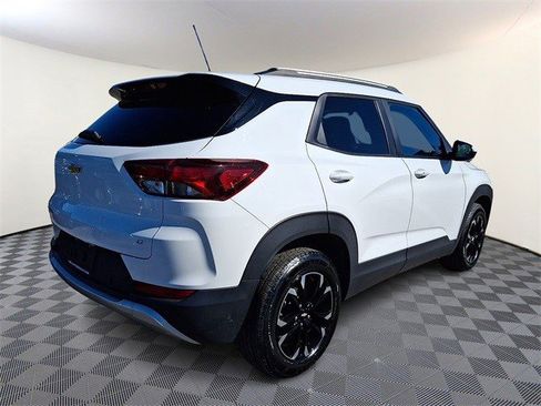 Certified 2022 Chevrolet TrailBlazer LT w/ Driver Confidence Package image 7