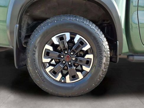 Used 2024 Nissan Frontier PRO-4X w/ Off-Road Protection Package image 20