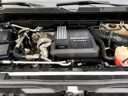 Used 2020 Chevrolet Silverado 1500 RST w/ Texas Edition AWD/4WD image 31