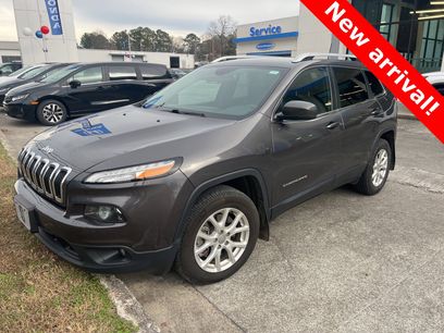 Used 2018 Jeep Cherokee Latitude Plus w/ Trailer Tow Group