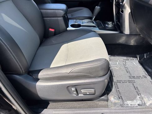 Used 2021 Toyota 4Runner SR5 Premium w/ Moonroof Package AWD/4WD image 38