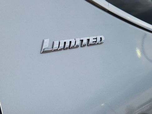 Used 2023 Toyota Tundra Limited image 12