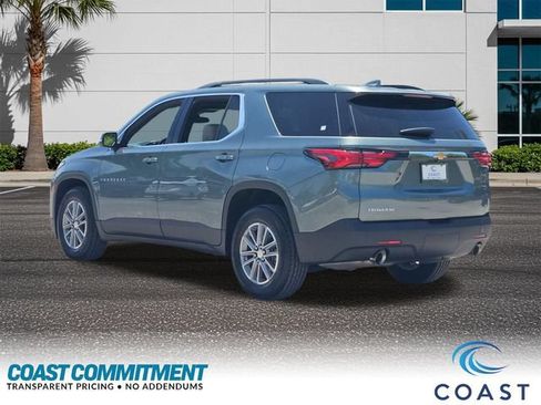 Used 2023 Chevrolet Traverse LT FWD image 8