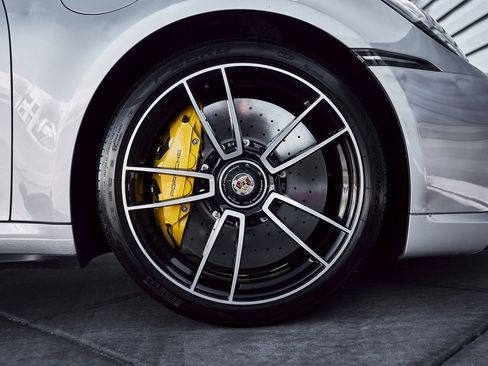 Used 2021 Porsche 911 Turbo S image 22