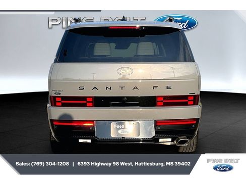 Used 2025 Hyundai Santa Fe Calligraphy AWD/4WD image 4