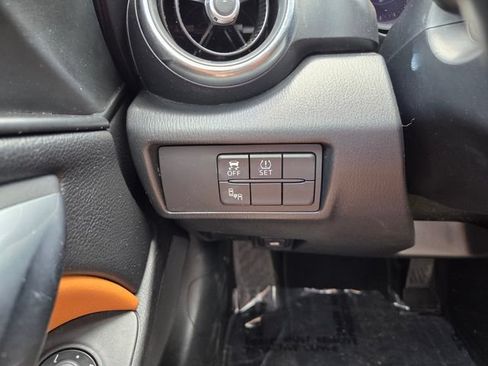 Used 2018 FIAT 124 Spider Lusso w/ Convenience Group RWD image 21