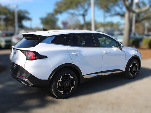 New 2026 Kia Sportage EX FWD image 6