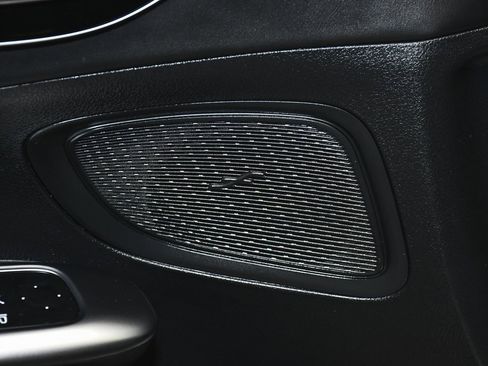 Used 2024 Mercedes-Benz C 43 AMG 4MATIC Sedan image 11