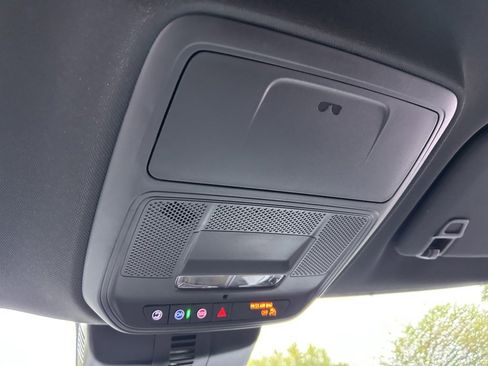 New 2026 GMC Acadia Elevation image 59