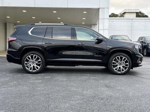 New 2026 GMC Acadia Denali Ultimate w/ LPO, Floor Liner Package image 2