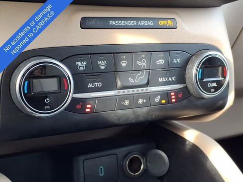 Used 2020 Ford Escape Titanium image 27