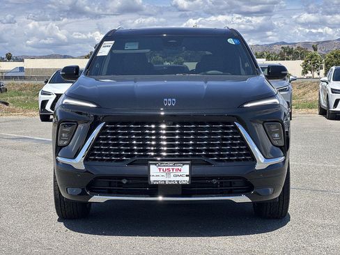 New 2026 Buick Enclave Avenir w/ Super Cruise Package AWD/4WD image 2