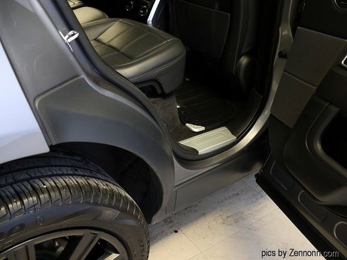 Used 2022 Land Rover Range Rover Sport HSE Silver Edition image 33