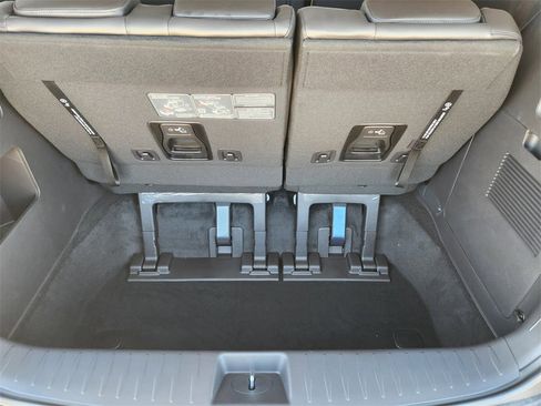 New 2026 Kia Carnival EX image 22